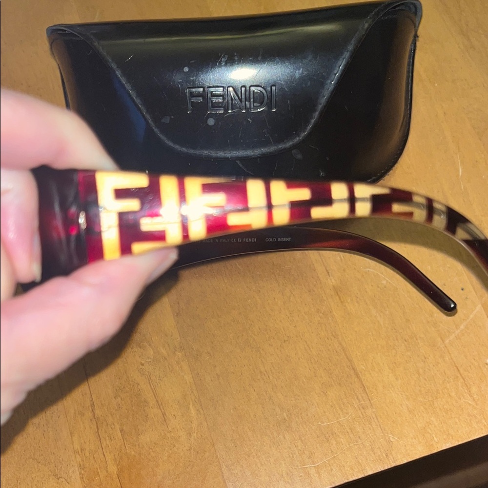 Fendi Black Sunglasses with Case NWOT - Picture 2 of 9